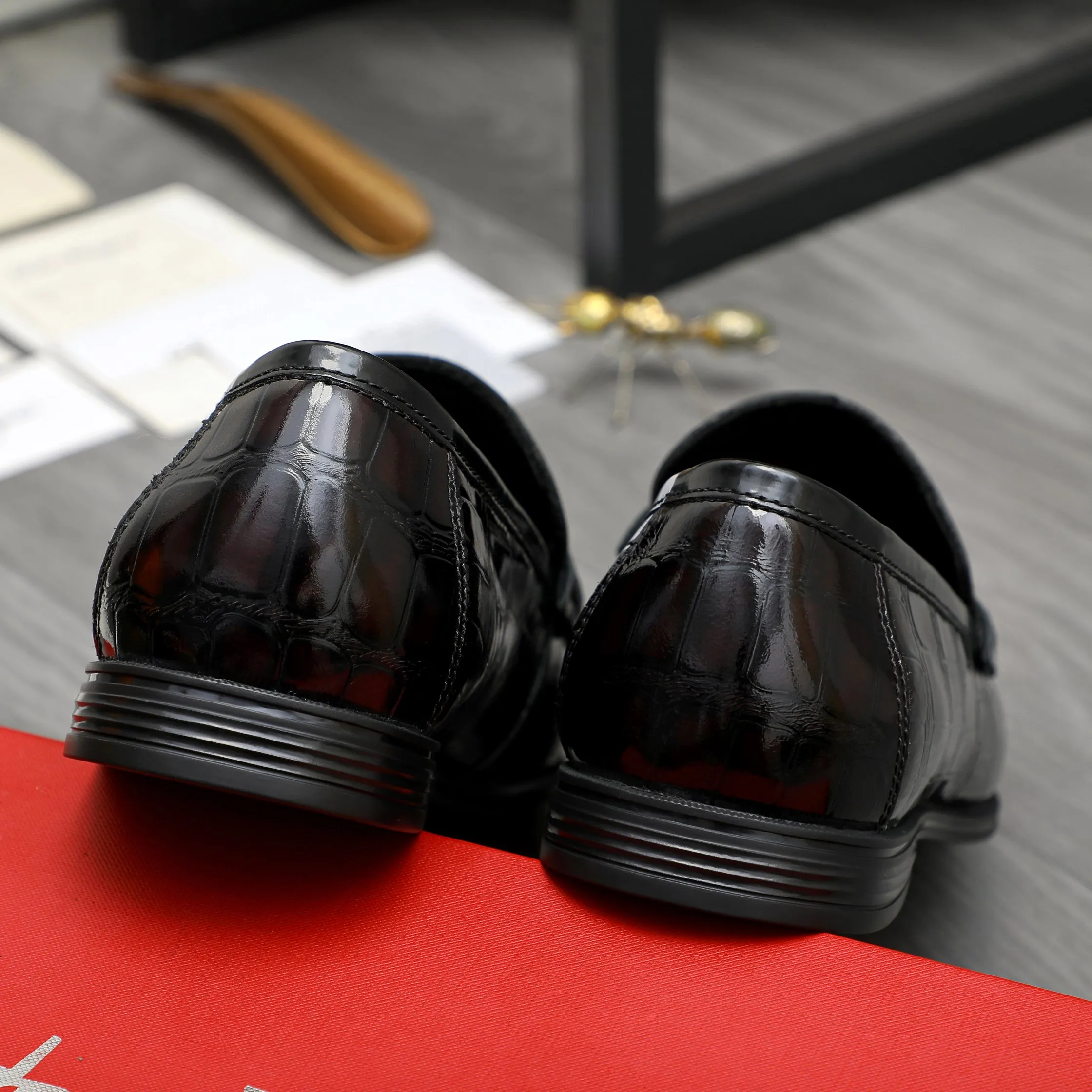Men's shoes 💰p442 Product trademark: Ferragamo "Ferragamo" business slip-on leather shoes, regular size: 38-46 (45.46 custom-made, non-returnable) Product material: selected stone pattern embossed cowhide upper, cowhide lining, rubber outsole
